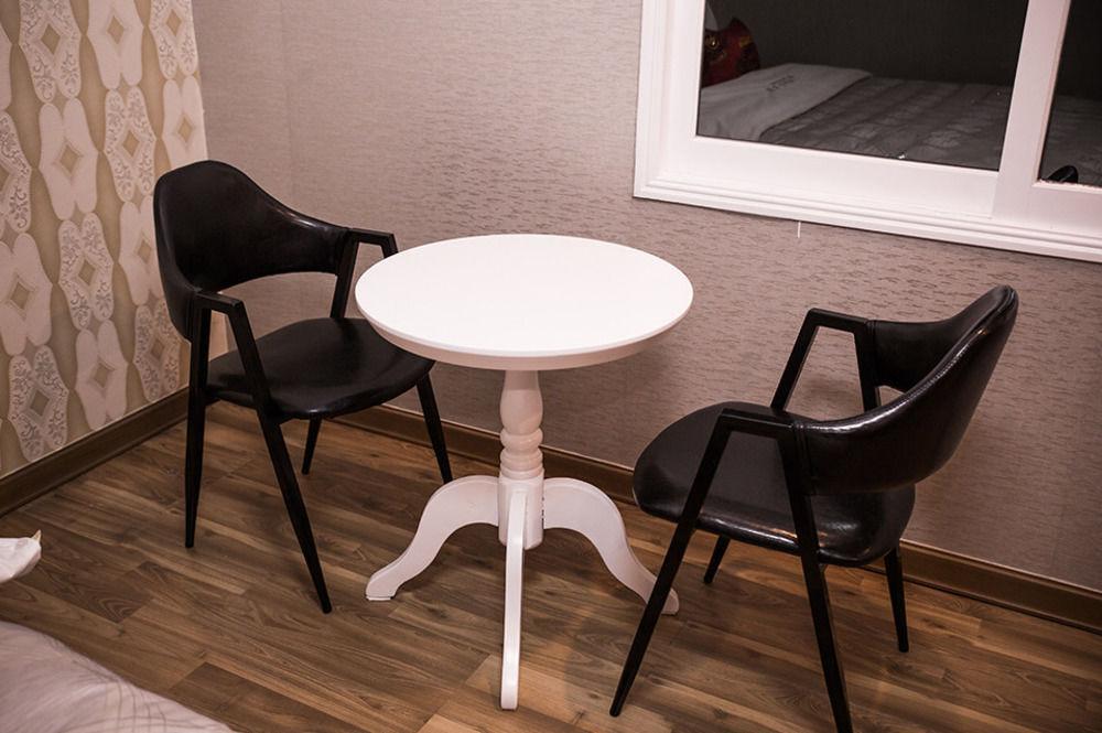 Picasso Motel Haeundae Busan Bagian luar foto